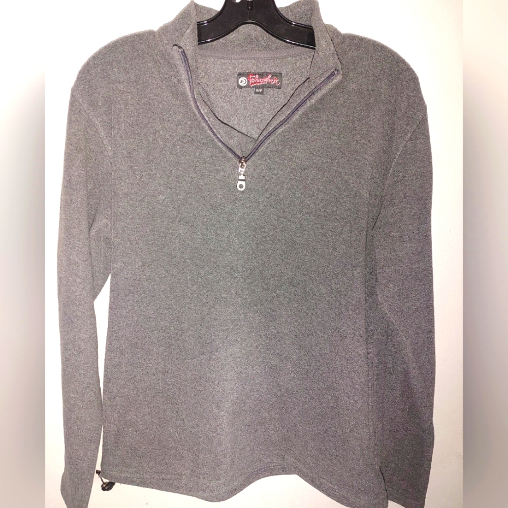 Grey Fahrenheit brand pullover 1/4 zip long sleeved sweater